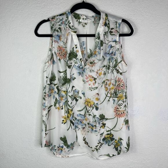 Violet & Claire Tops - Violet & Claire Floral Sleeveless pullover Blouse Size S, breathable, casual